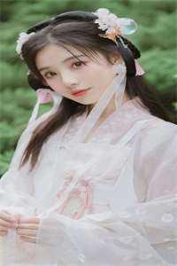 我本将心向明月奈何明月照沟渠意思相近的诗句